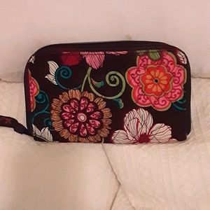 VERA BRADLEY WALLET ABSOLUTELY BEAUTIFUL COLORS